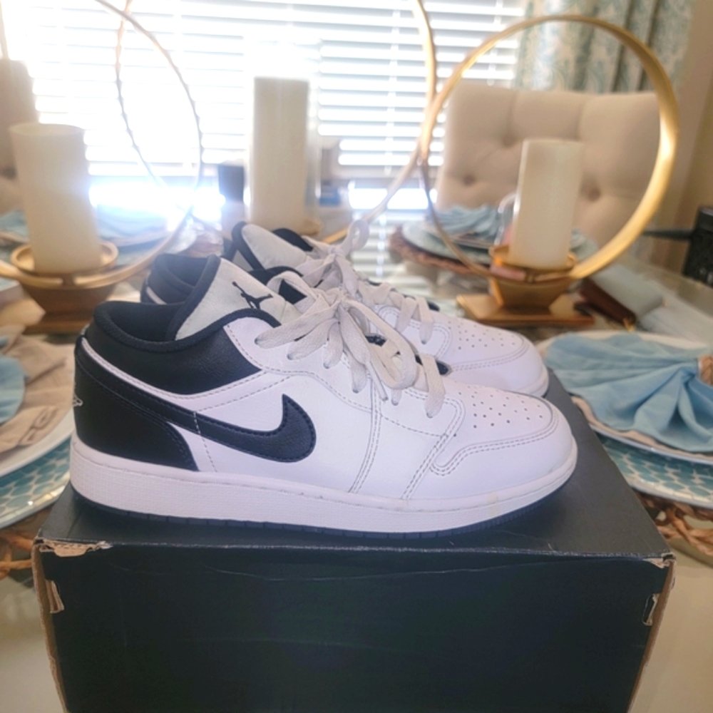 Air Jordan Retro 1 Low Size 6y